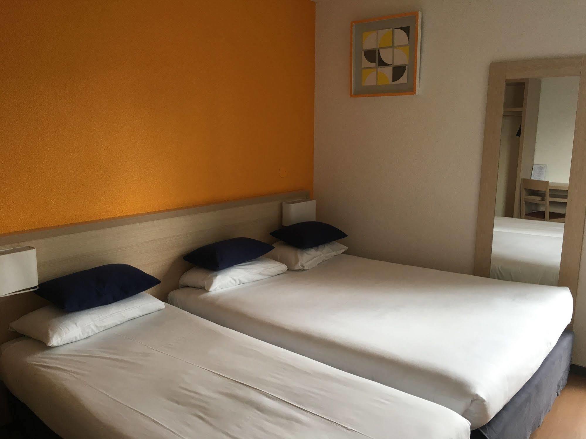 Budget Hotel Melun Sud - Dammarie Les Lys Exterior photo
